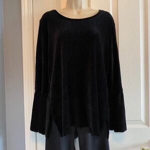 BUY 2 ITEMS & GET 1 FREE: Tribal Chenille Long Slv Top Sz L NWT!